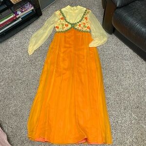 Vintage 60s/70s floral embroidered sheer sleeve gown